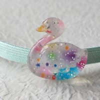夢の国の白鳥の帯留