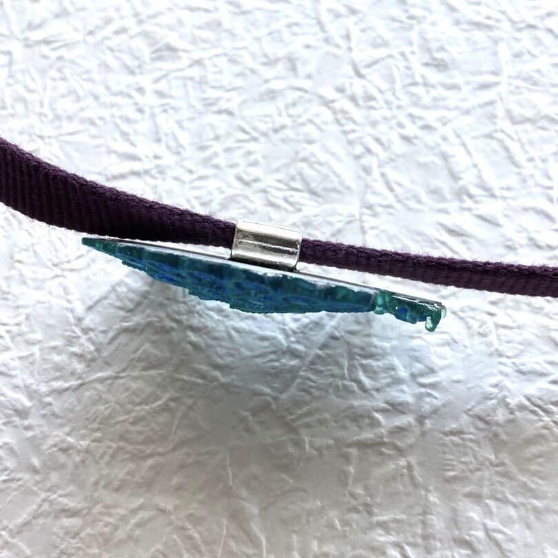 孔雀の帯留（ライトブルー） | 和や庵