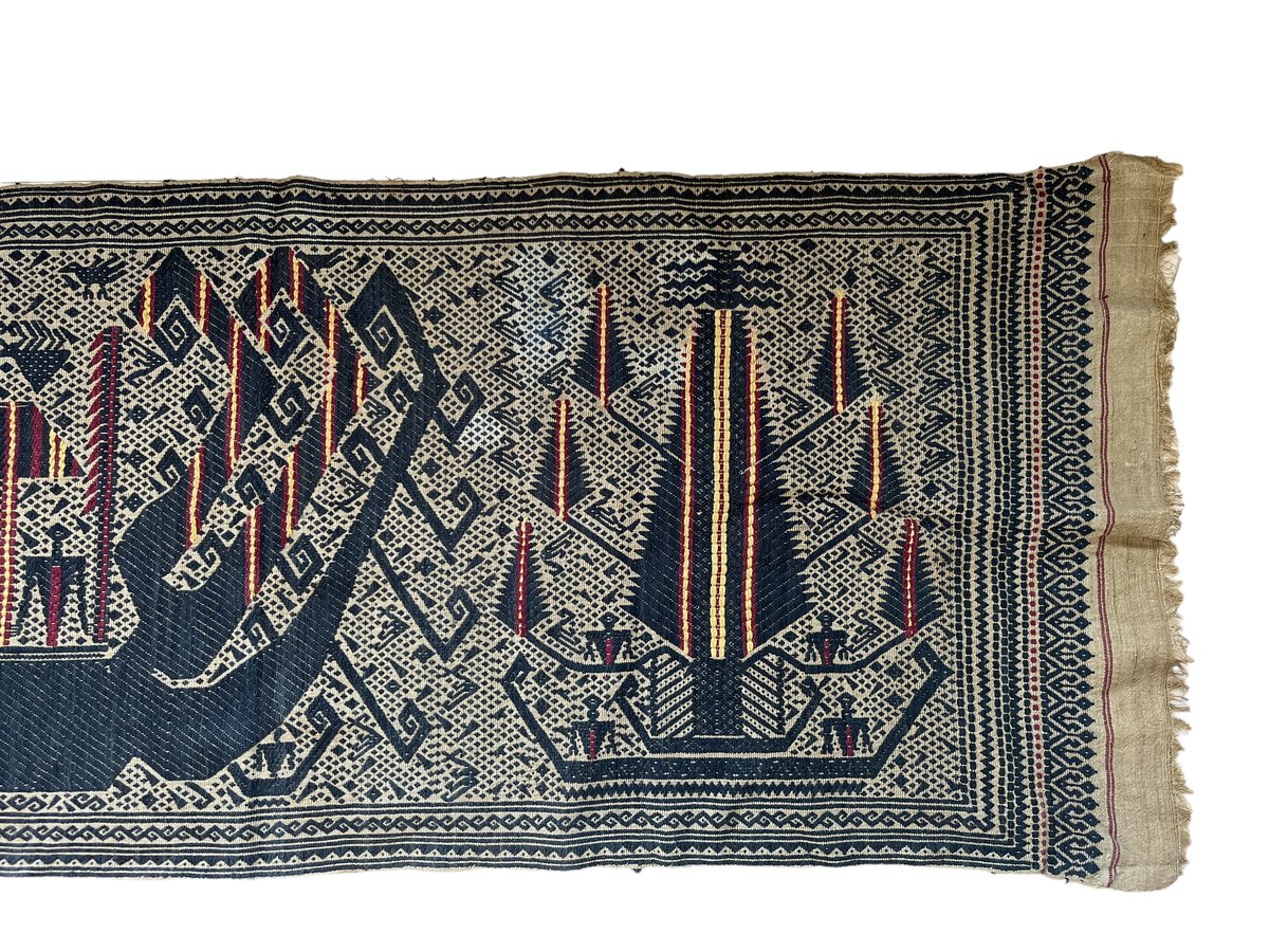 インドネシア　19世紀 スマトラ島の総刺繍ベスト　アンティーク インドネシア19世紀 スマトラ島の総刺繍ベストアンティーク