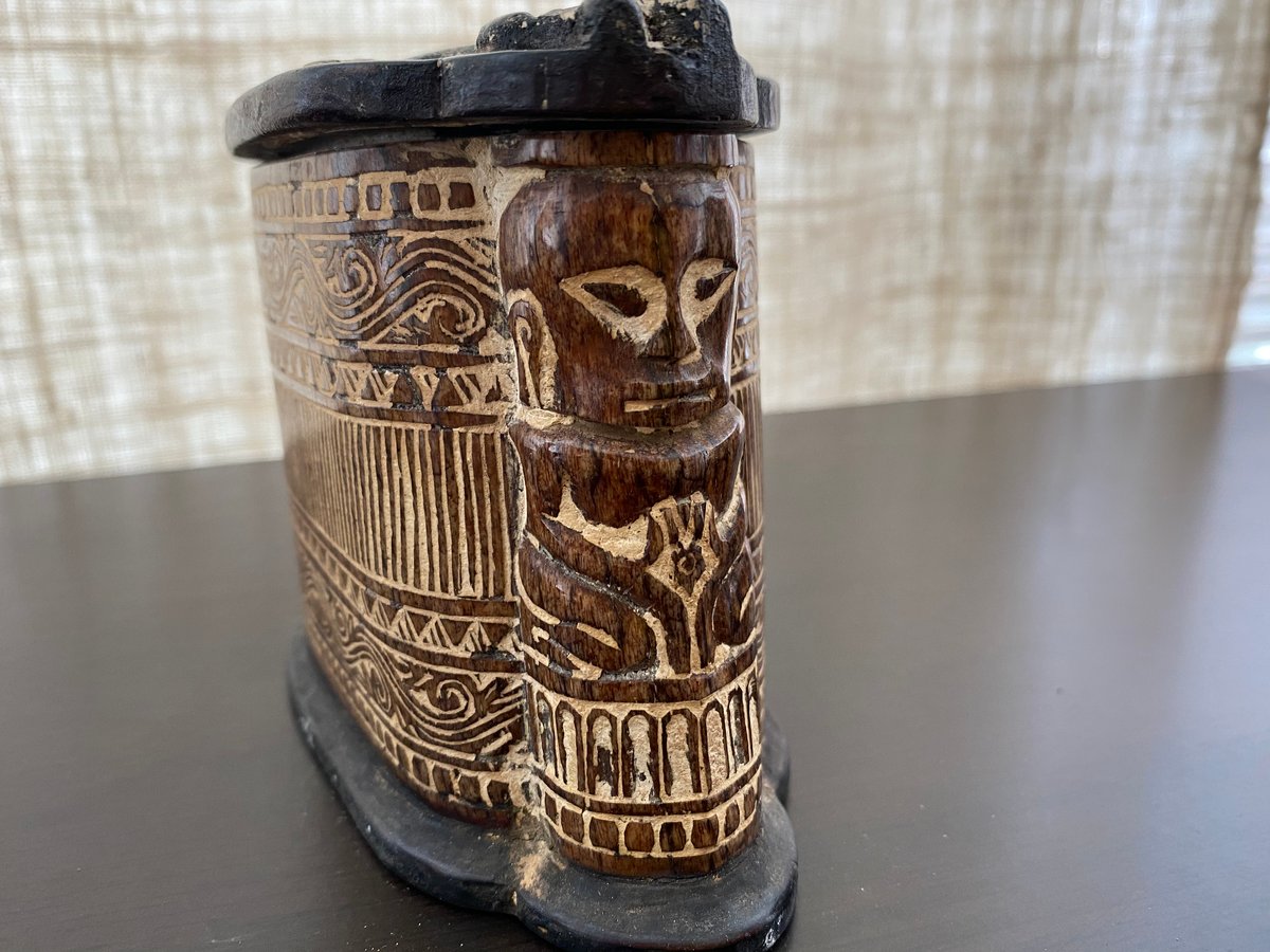 インドネシア スマトラ島バタック族の石灰入れ（S19022900-002