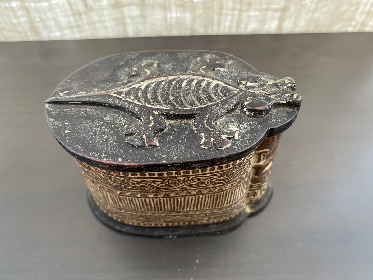 インドネシア スマトラ島バタック族の石灰入れ（S19022900-002