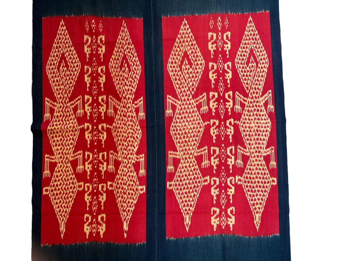 スンバ島 イカット4 インドネシア スンバ島のイカットのご紹介です。 イカットとは結ぶとか