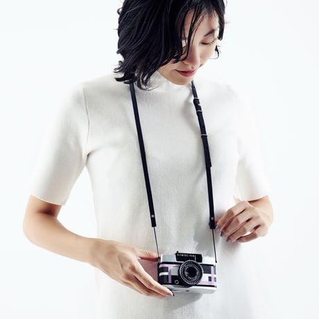 [11/7(月)～予約販売開始・受注生産]Camera strap black・ke shi ki +Rie-Came