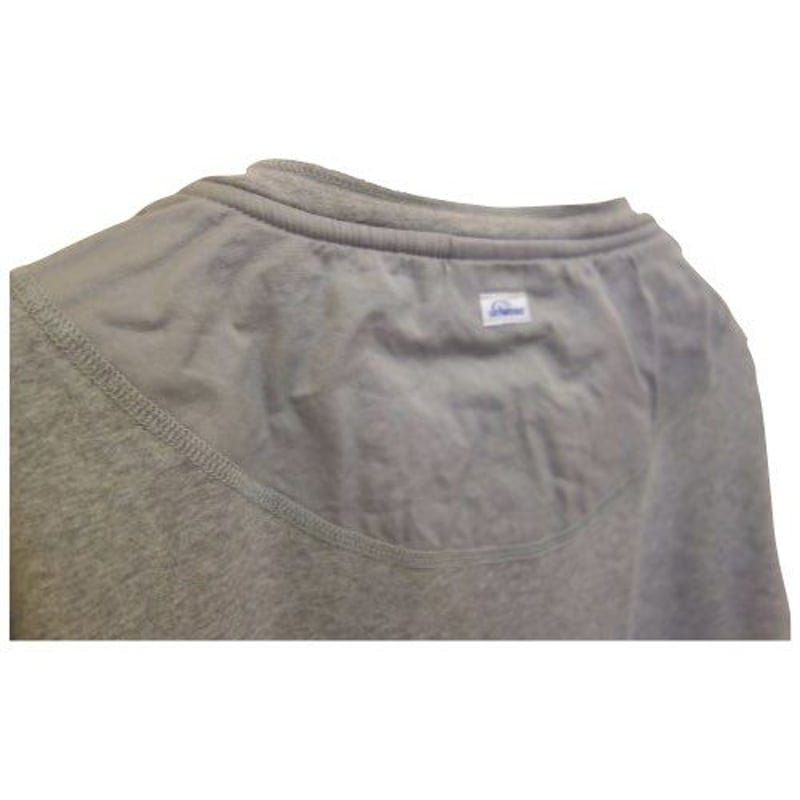 風が通るメッシュストレッチヘンリーネックTシャツ
