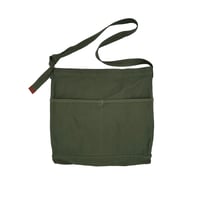 Magazine shoulder / Fade Olive