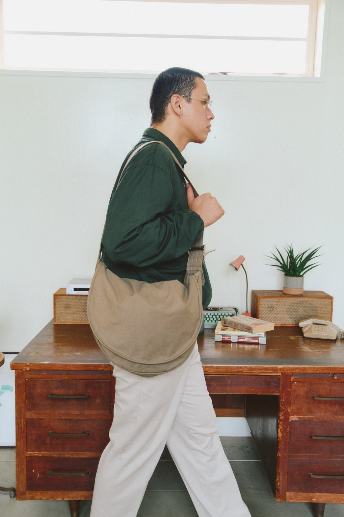 Usual shoulder bag / Charcoal ワーレンファウス Usual shoulder bag[Charcoal] | 1LDK (ワンエルディーケー) 公式サイト