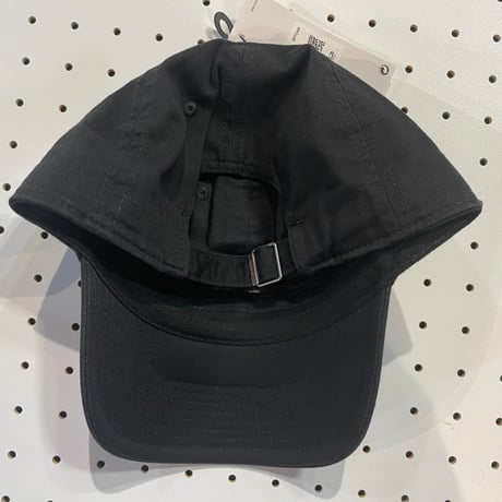 NIKE SNKRS CAP BLACK