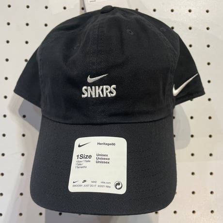 NIKE SNKRS CAP BLACK