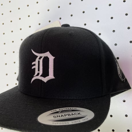 ドルネコマンション　オフィシャル　SnapBack CAP