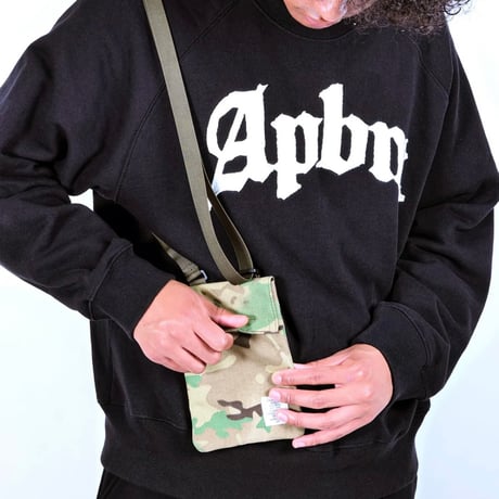 APPLEBUM CAMO NECK POUCH