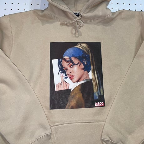 DISCO フェルメールRIHANNA HOODIE