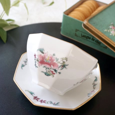 anelaashiya | STORES