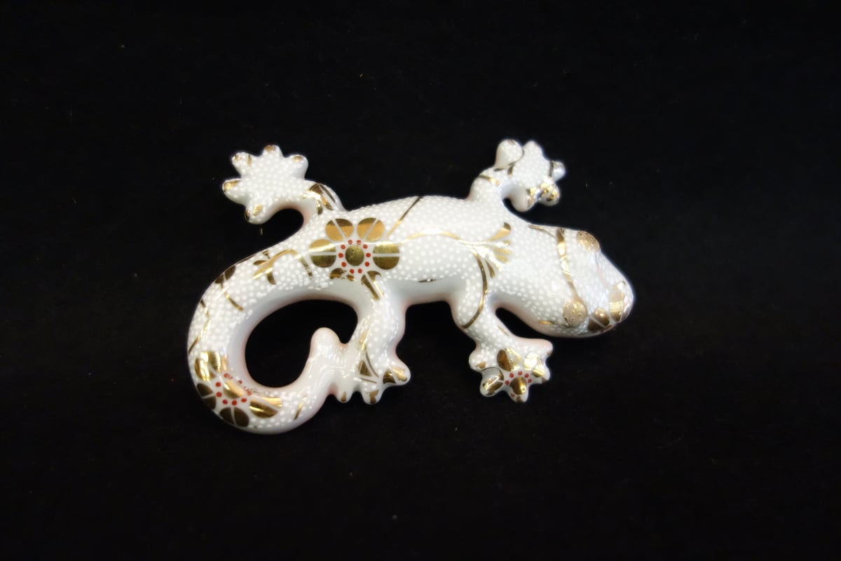 縁起飾りヤモリ白粒 | 金澤・東山 九谷焼「宮」goo