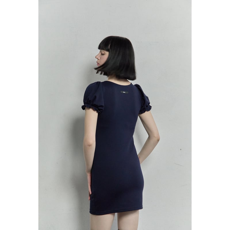 U cut layered onepiece(2color) | épine U cut layered onepiece(2color) | épine