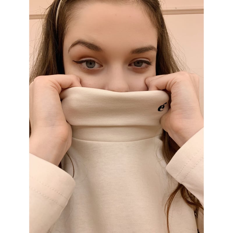 é embroidery cotton high neck ivory | épine