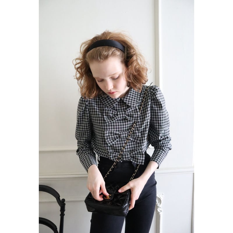 epine  エピヌ big ribbon puff blouse black