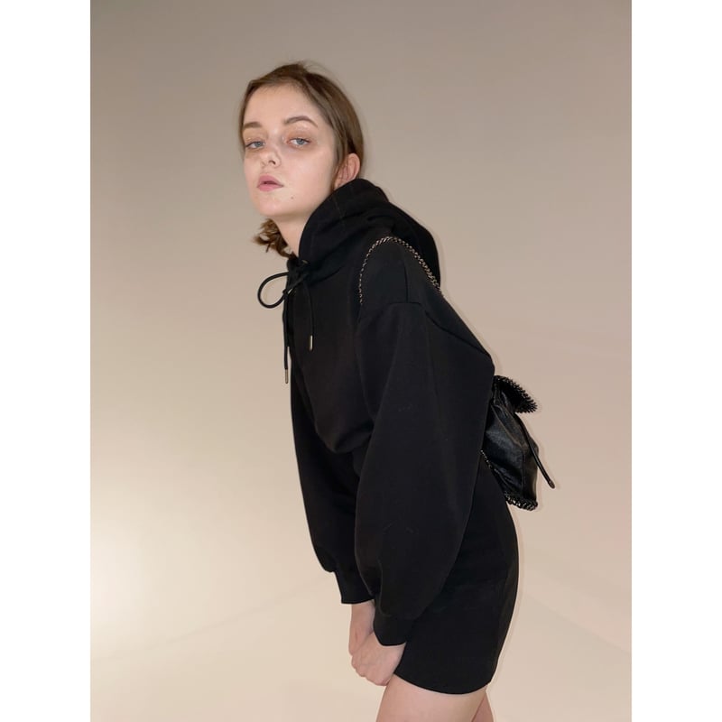 Eé embroidery hoodie onepiece black | épine