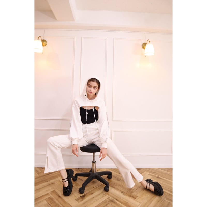 epine Eé knit hoodie off white Eé embroidery hoodie onepiece ivory | épine