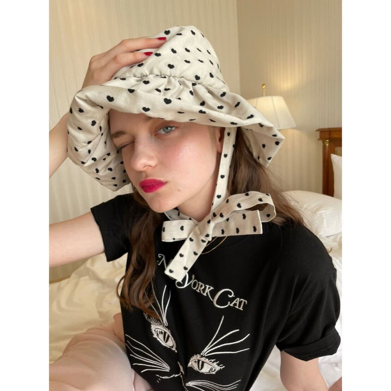 sister jane》 Barn Heart jacquard Bucket Hat |