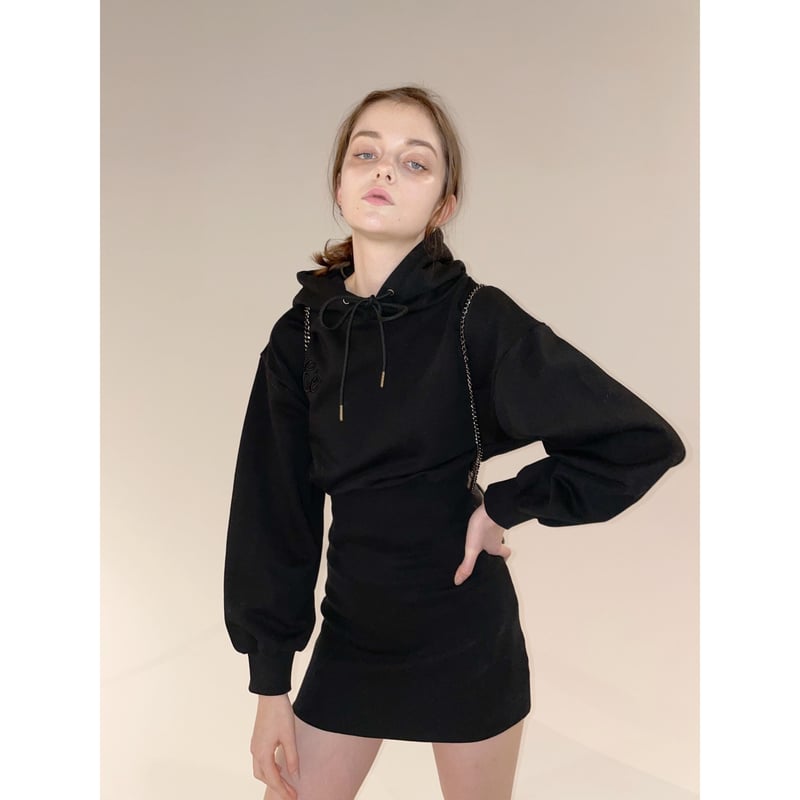 epine Éé embroidery hoodie onepiece