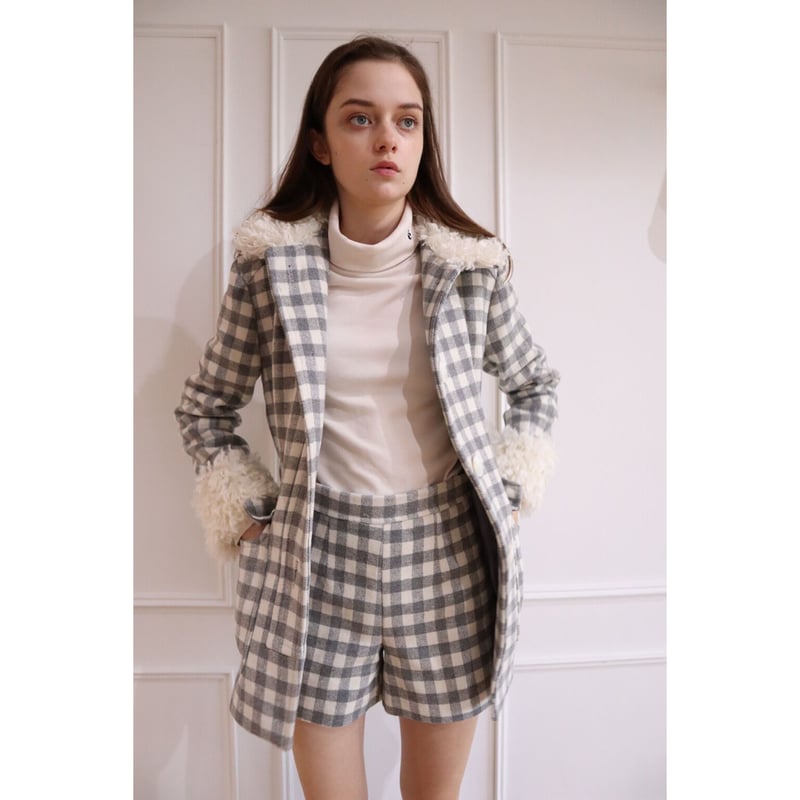 epine poodle fur coat gray check