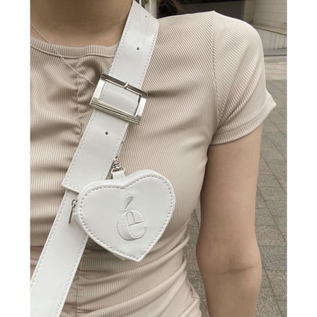 é Heart pouch shoulder strap bag （3color）