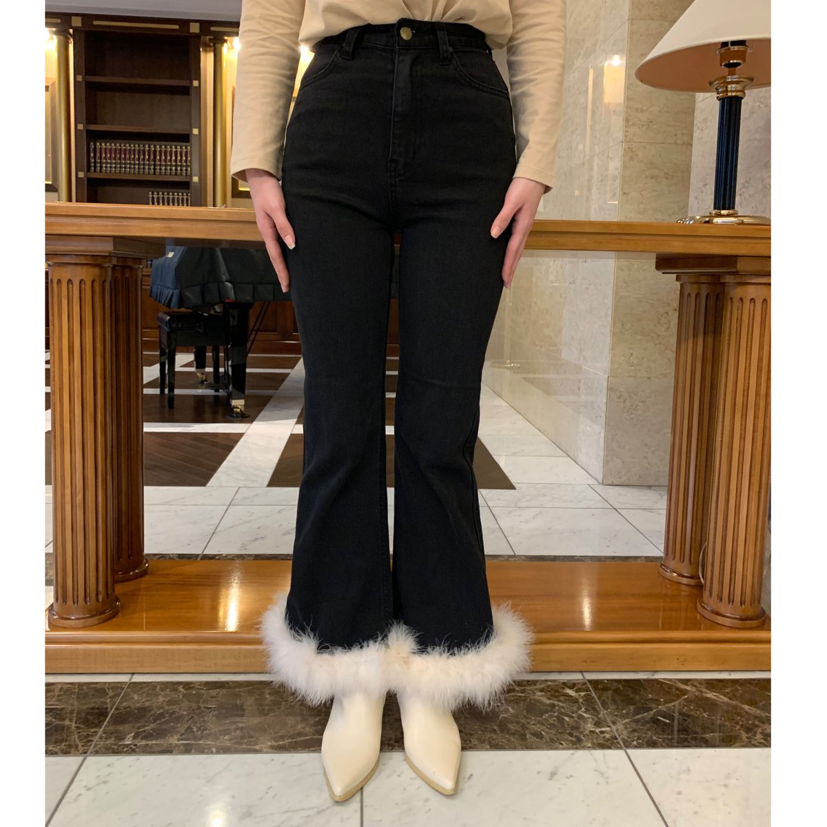épine bell jeans black×ivory feather fur | épine