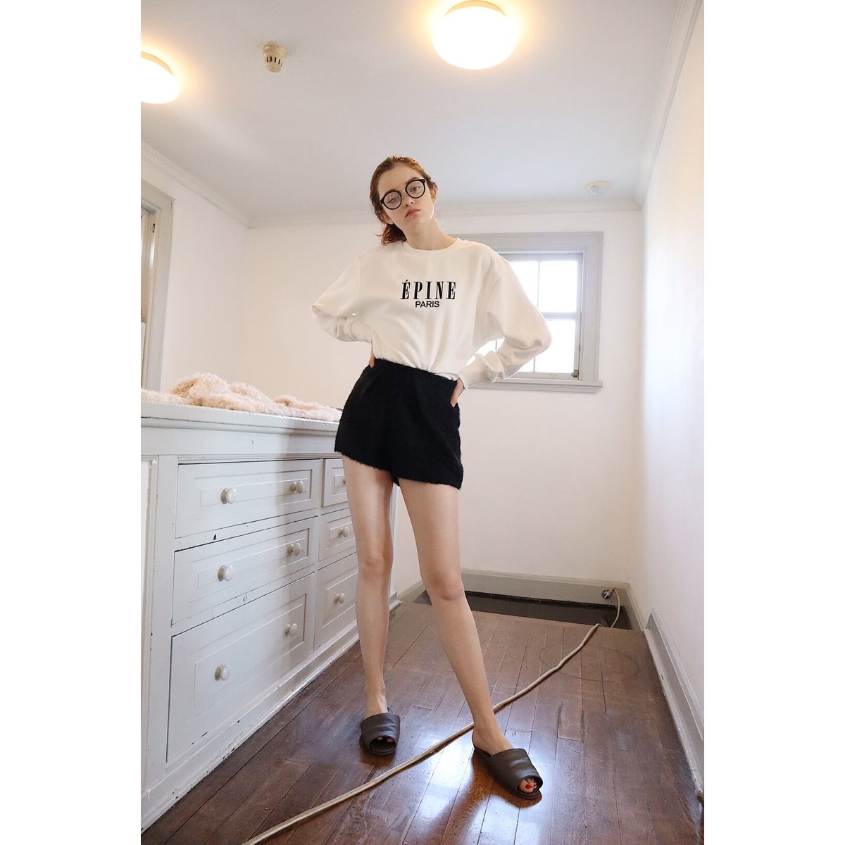 ÉPINE PARIS embroidery sweat white×black | épine ÉPINE PARIS embroidery sweat white×black | épine
