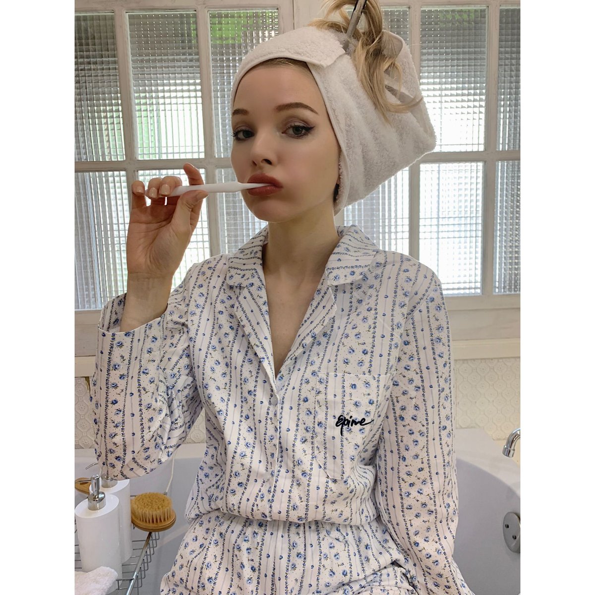 épine HOME限定品】épine stripe flower set up blue épine HOME限定品】épine stripe flower set up blue