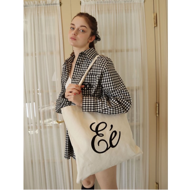 E embroidery tote bag ivory pine