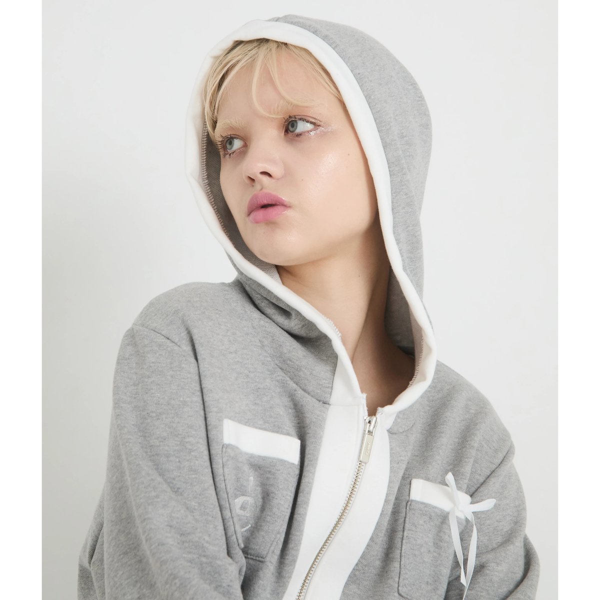 é ribbon piping zip hoodie（2color） | épine