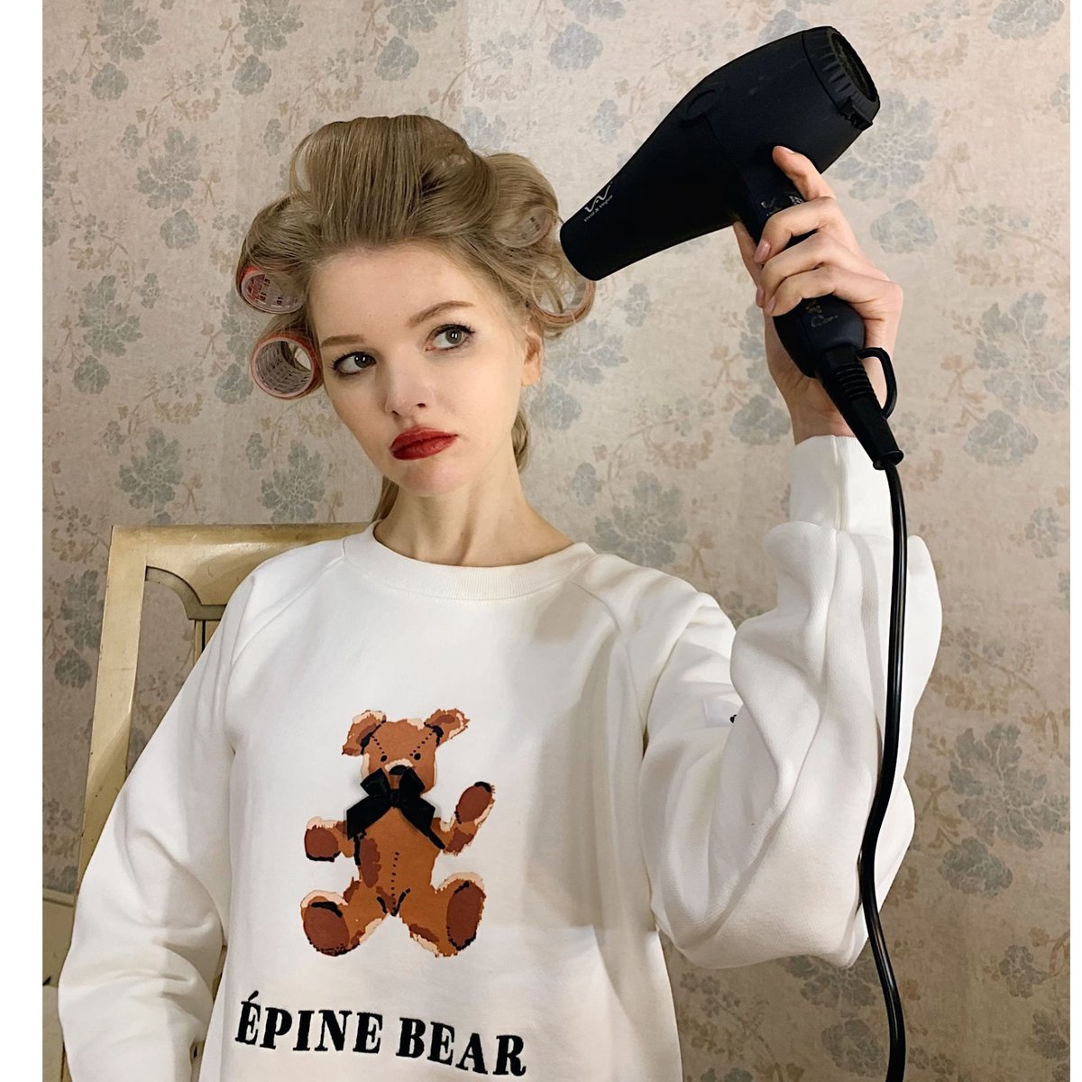 epine  エピヌ　BEAR  スウェット　ホワイト epine エピヌBEAR スウェットホワイト