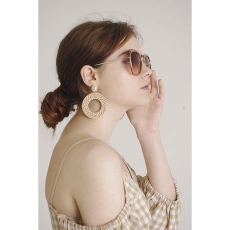 swing pearl straw pierce