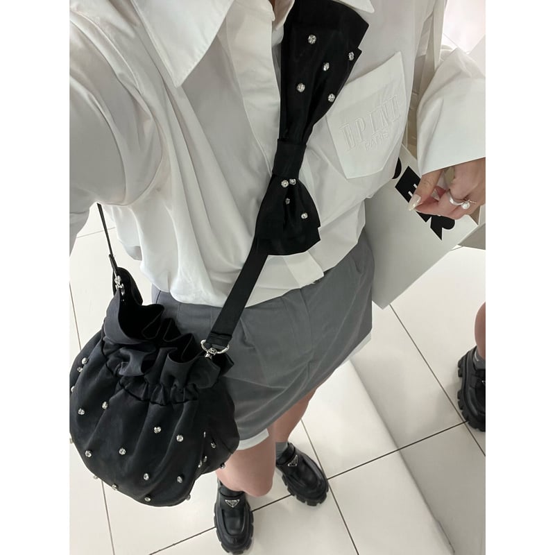 てなグッズや gather ribbon é エピヌ epine bag ブラック Black