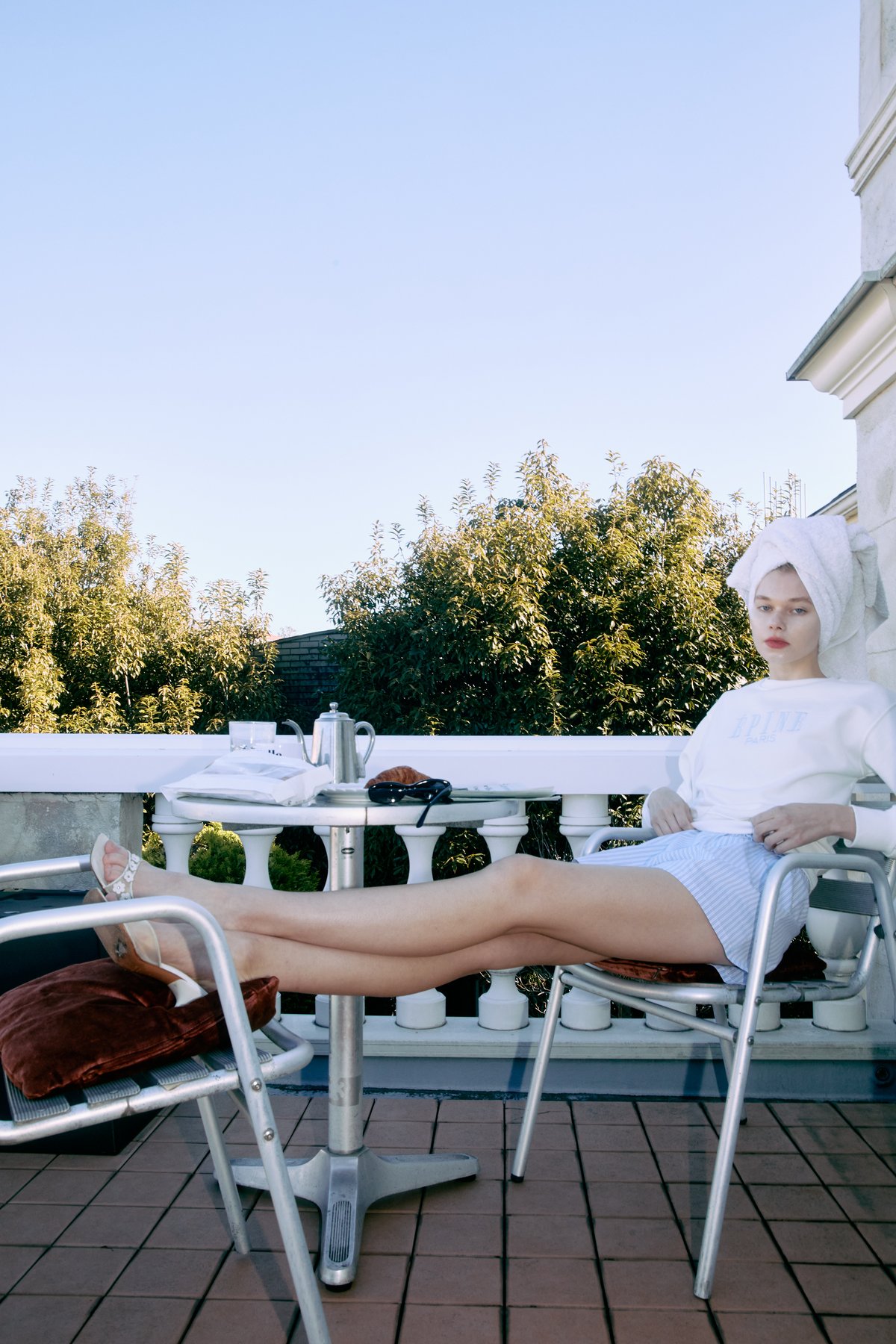 ÉPINE PARIS embroidery sweat white×iceblue | épine ÉPINE PARIS embroidery sweat white×iceblue | épine