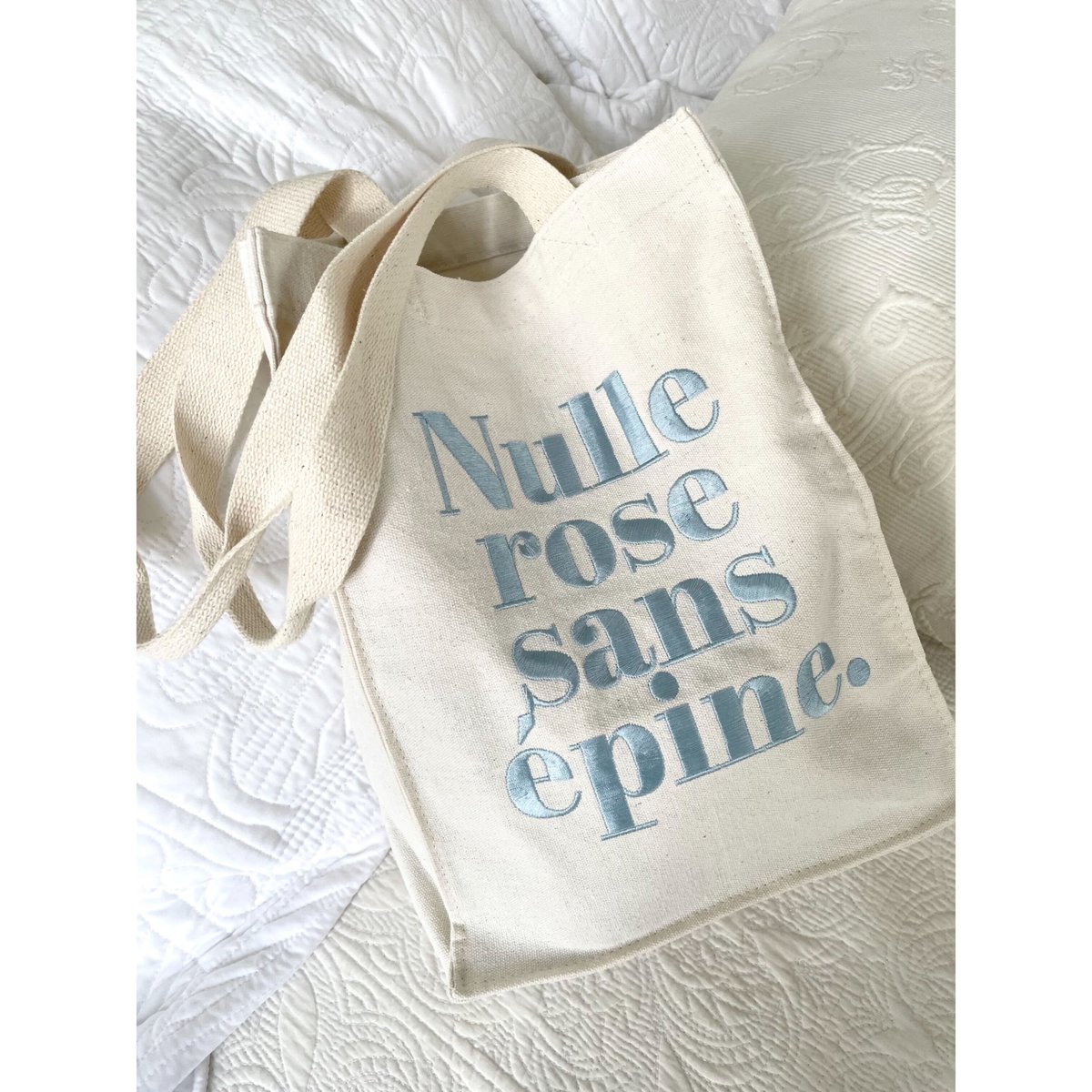 Nulle rose sans épine embroidery tote bag ivory×ice blue