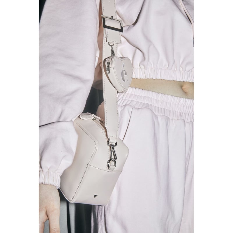 epine /é Heart pouch shoulder strap bag - ショルダーバッグ