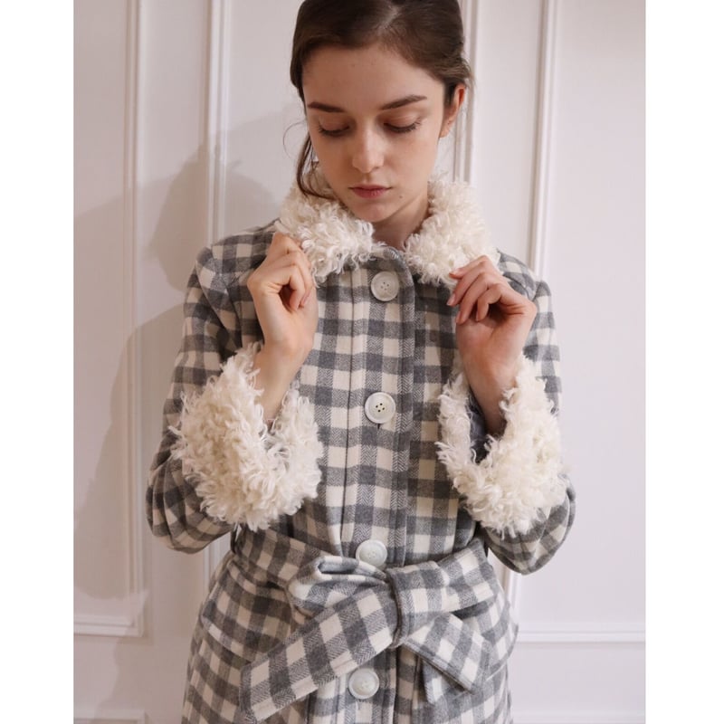 epine poodle fur coat gray check