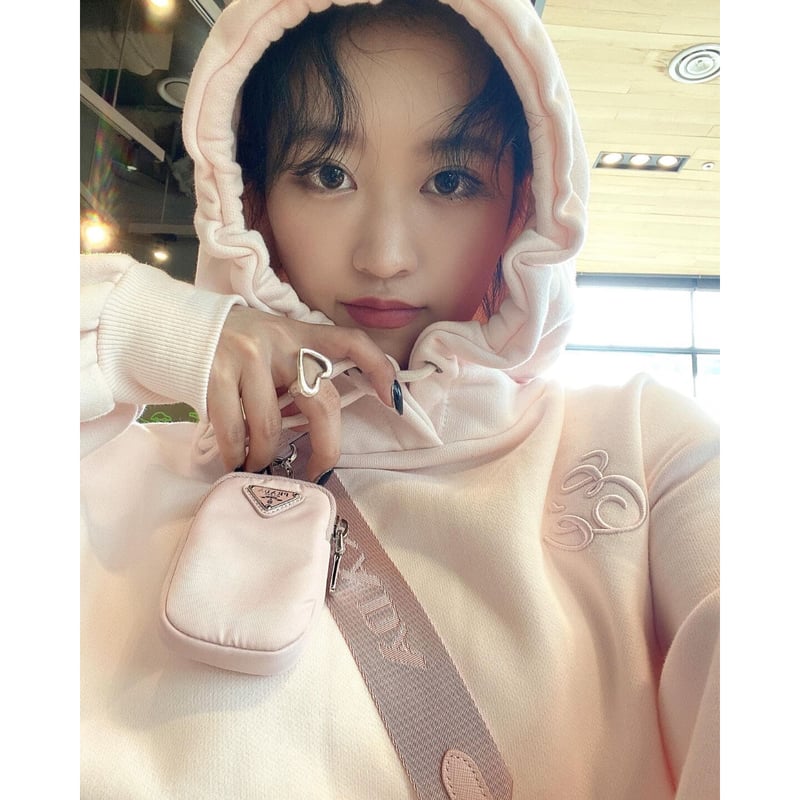 Eé embroidery hoodie onepiece baby pink | épine