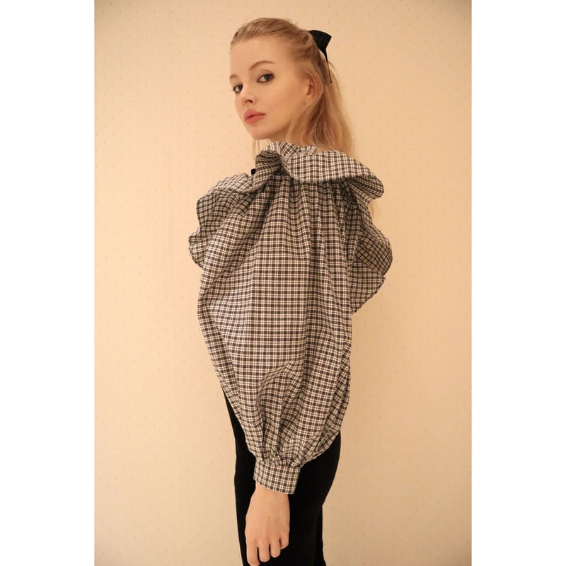 Epine velours ribbon frill blouse