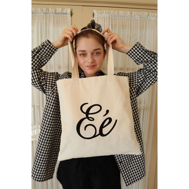 Eé embroidery tote bag ivory | épine