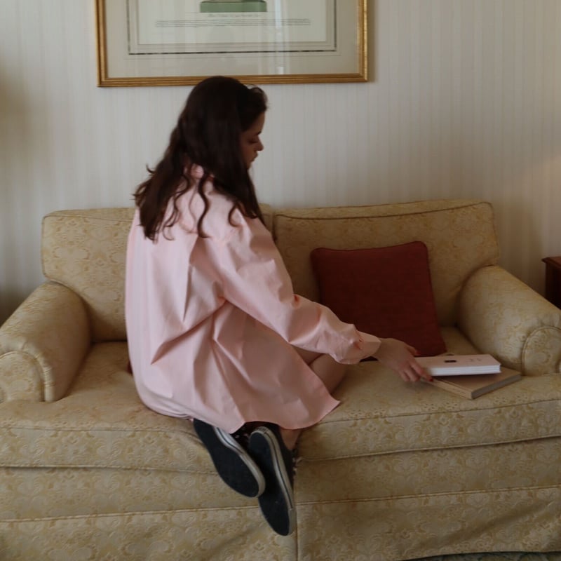 エピヌ　Eé embroidery big shirt ピンク Eé embroidery big shirt pink | épine