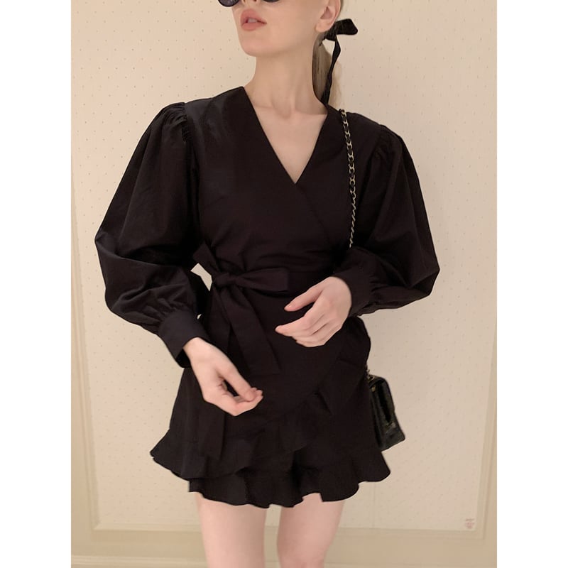 arm volume frill rompers black | épine arm volume frill rompers black | épine