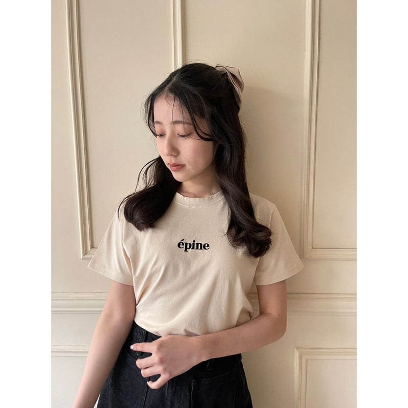 epine embroidery tee