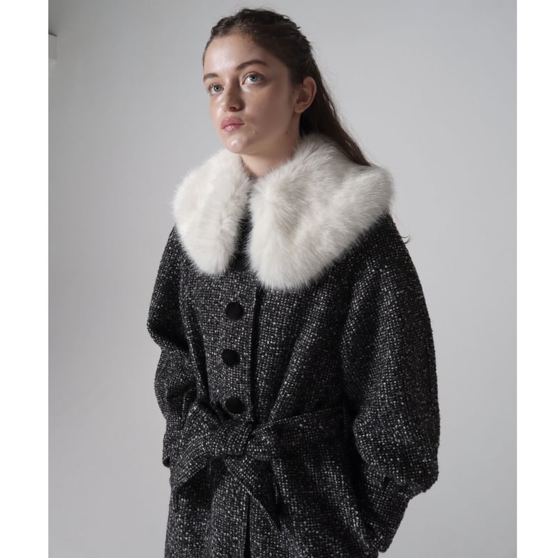 エピヌ feminine fur collar long coat blackジャケット/アウター