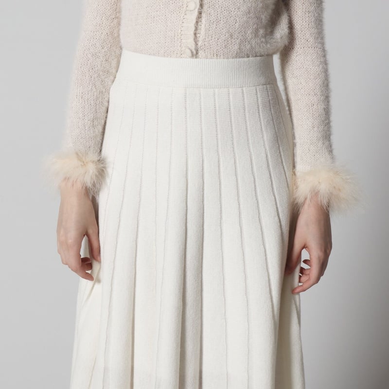 epine volume knit long skirt beige