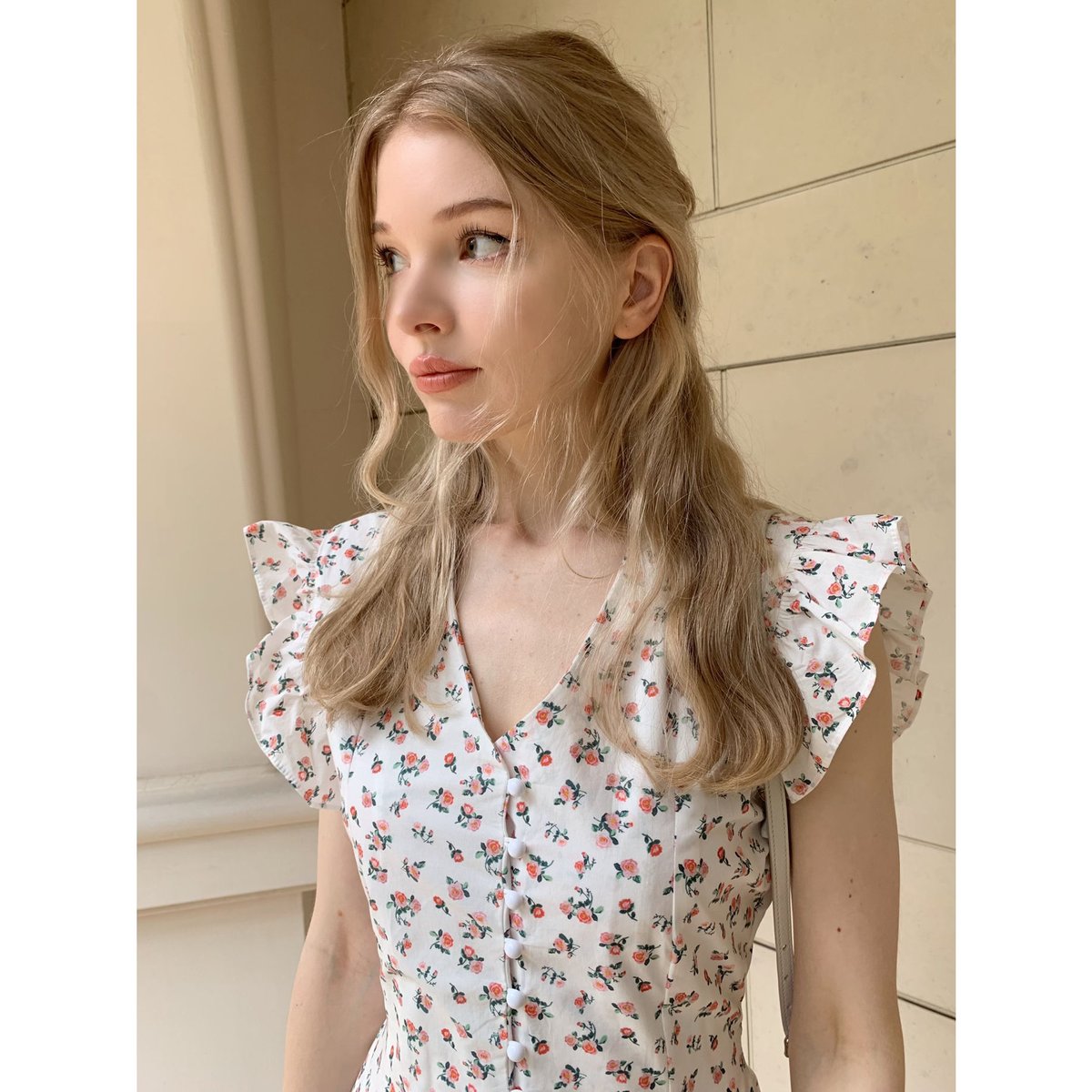 back lace up flower onepiece white | épine back lace up flower onepiece white | épine