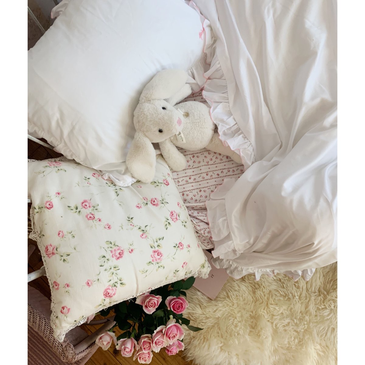 épine HOME限定品】stripe flower frill bed cover 3s épine HOME限定品】stripe flower frill bed cover 3s