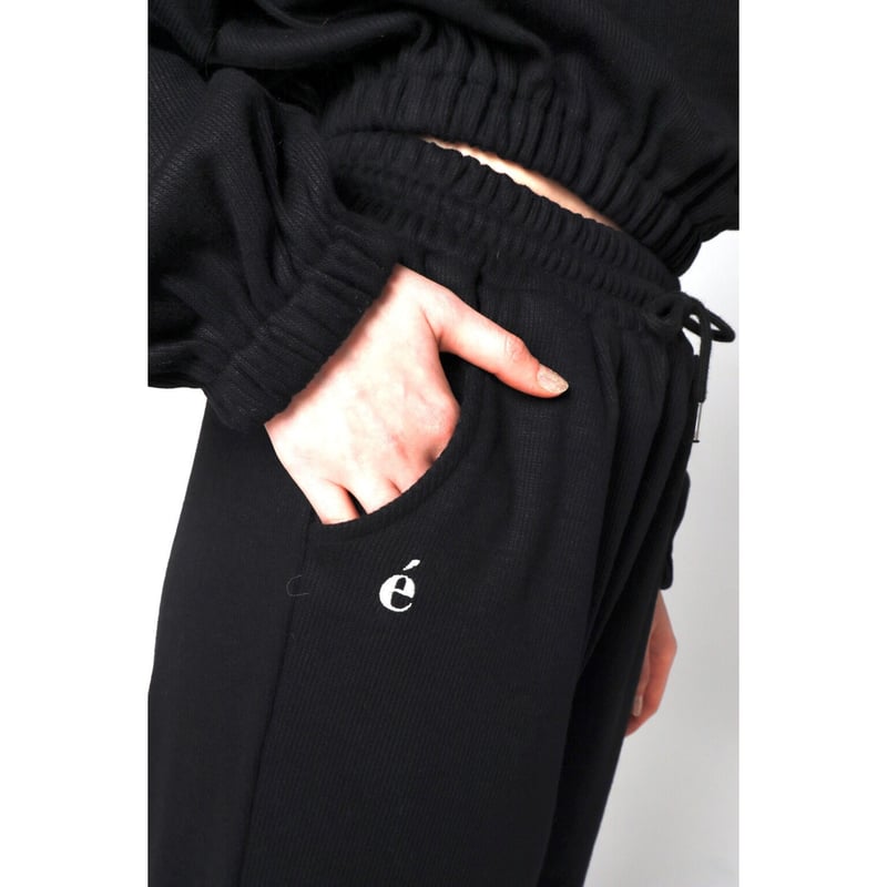 épine - エピヌ é knit jersey set up black é knit jersey set up black | épine