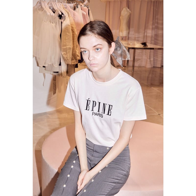 ÉPINE PARIS embroidery tee baby pink×black | épine